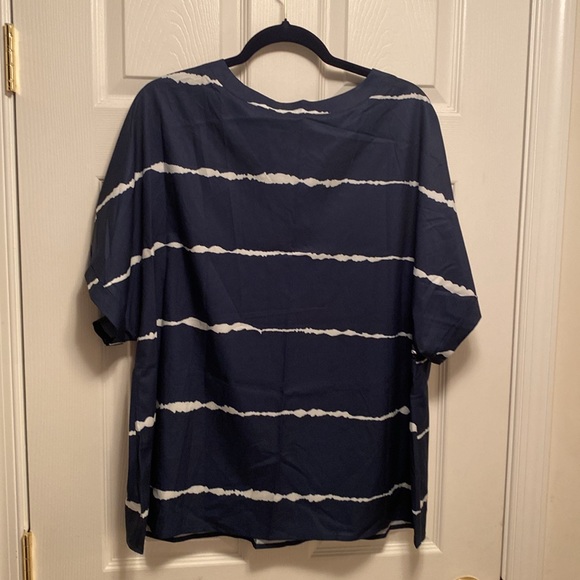 Brand New BloomChic Navy/White Blouse… - Picture 2 of 6